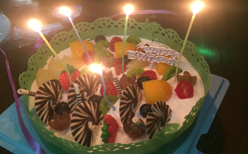 金秋九月，康盈静音铝合金门窗员工生日晚会温馨举行！